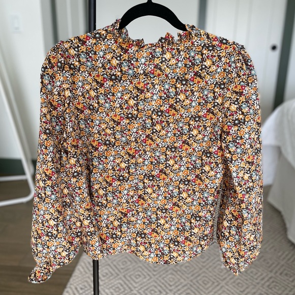 Fall colours lightweight floral blouse. - Picture 3 of 3